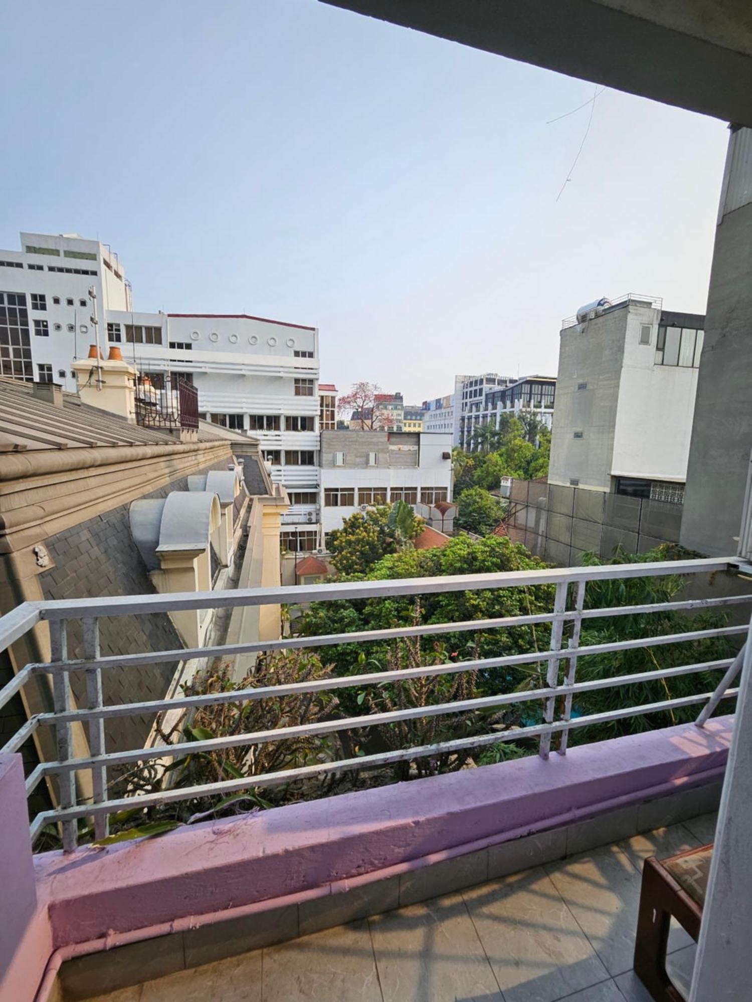 Rainbow Homestay - No 8 Alley 18B Tong Dan Hanoi Exterior photo